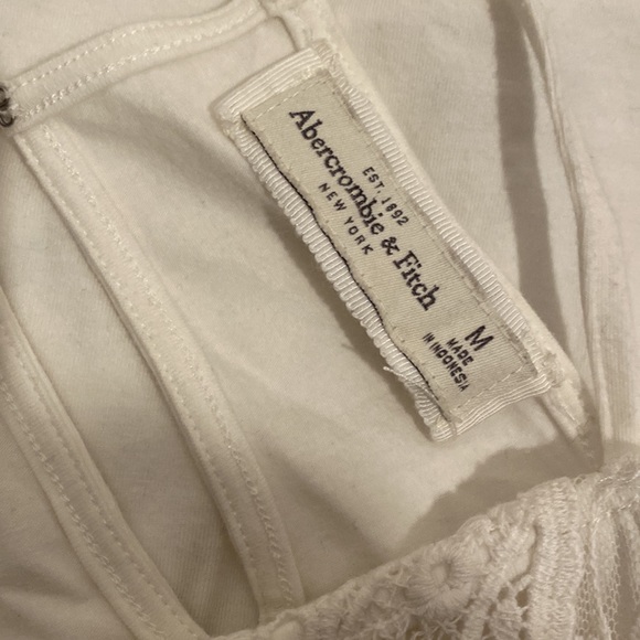 Abercrombie & Fitch Lace Crop Tank Top Size M - Picture 5 of 6